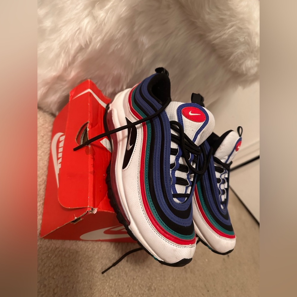 NIKE AIRMAX